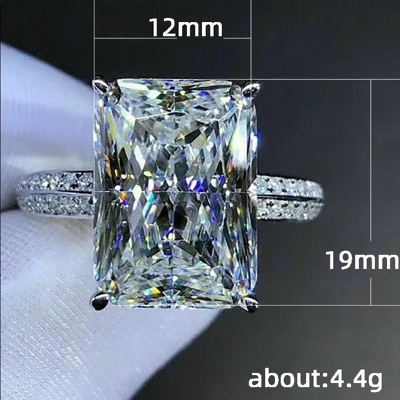 Sterling Silver 6ct Engagement Ring - Picture 4 of 4